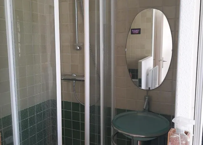 Séjour chez l'habitant Confortable En Partage *